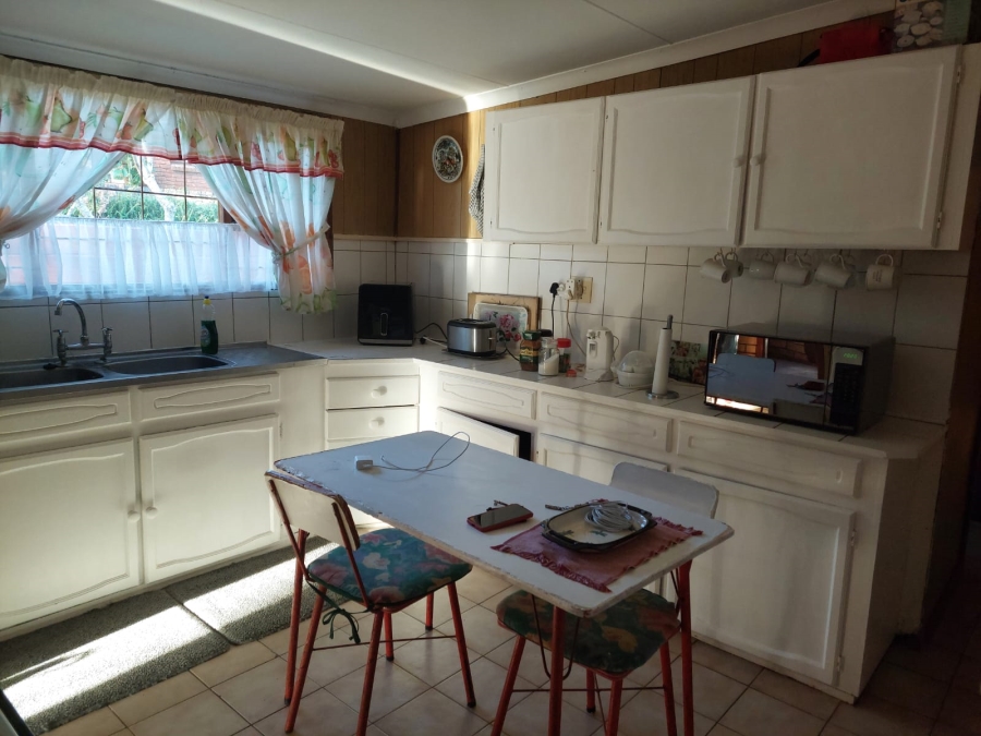 4 Bedroom Property for Sale in Christmas Rock Eastern Cape